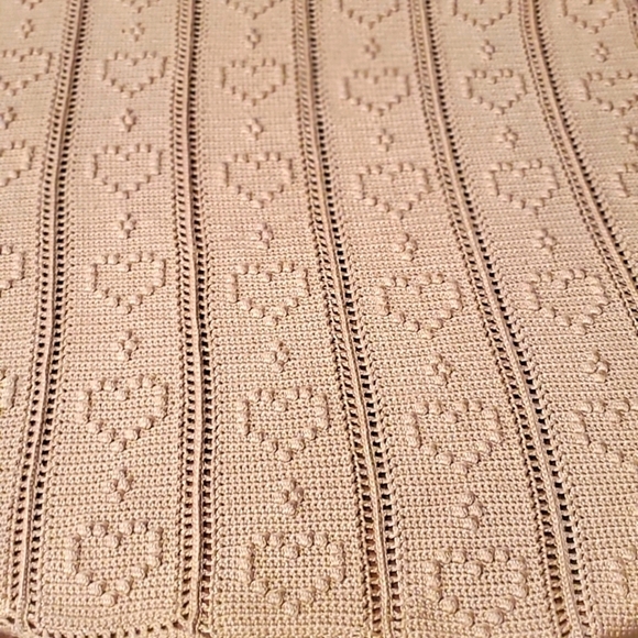 Handmade 45" Cream Heart Throw or Blanket - Picture 1 of 5